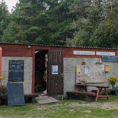 Kihnun käsityömyymälä "Njaputüe pued"