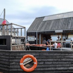 Kihnu ostas tirgus - vietējais ēdiens un rokdarbi