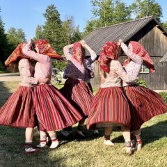 Kihnu salas senā "Metsamaa" sēta