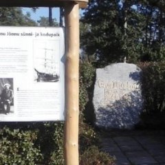 Enna Ūetoa jeb Kihnu Jenna piemiņas akmens